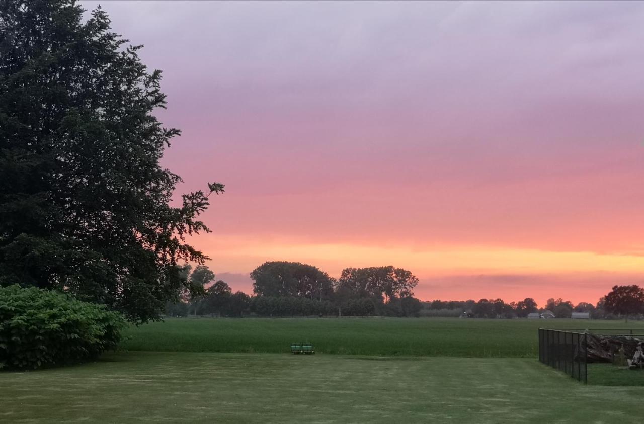 Gastenverblijf 'T Oelengoor Sinderen Exteriér fotografie
